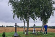 img - Triplice confine con falce e martello. Dimenticanza?